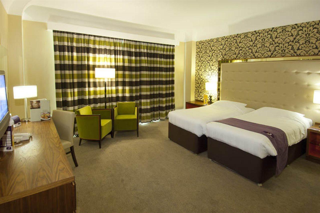 Premier Inn Bournemouth Central Exteriér fotografie